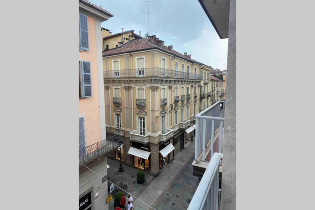 Appartamento Cozy In Super Centro! Asti Eksteriør billede